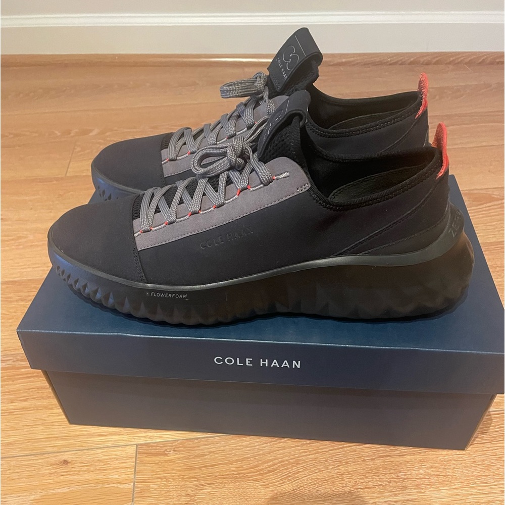 Cole Haan Black and Gray Men's Sneakers with Red Accents - Picture 8 of 8